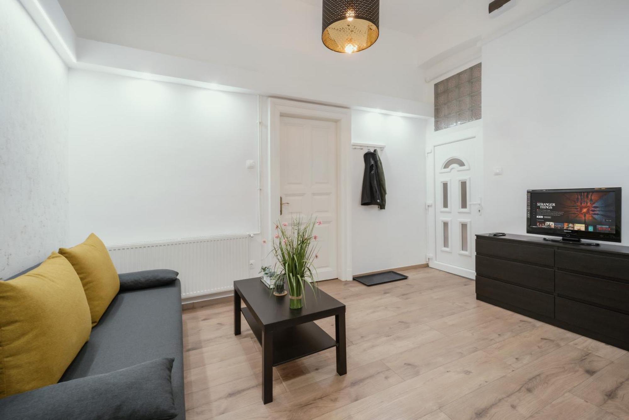 Modelia Apartment At Gellert Square Budapest Eksteriør billede