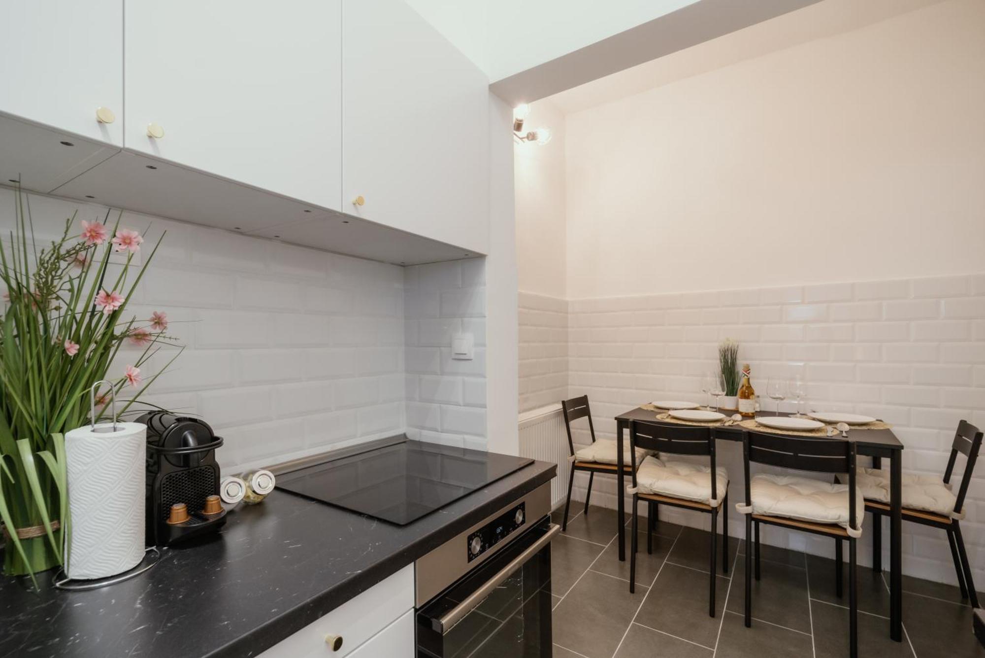 Modelia Apartment At Gellert Square Budapest Eksteriør billede